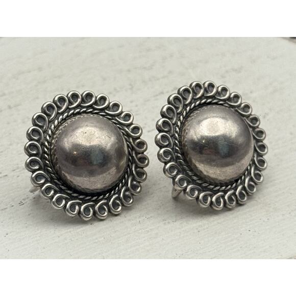 Old Fred Harvey Era Bead Center Native American Sterling Earrings 12.16G - Picture 2 of 5